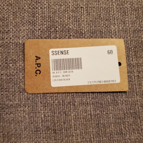 NEW A.P.C. wool bucket hat - Picture 4 of 8